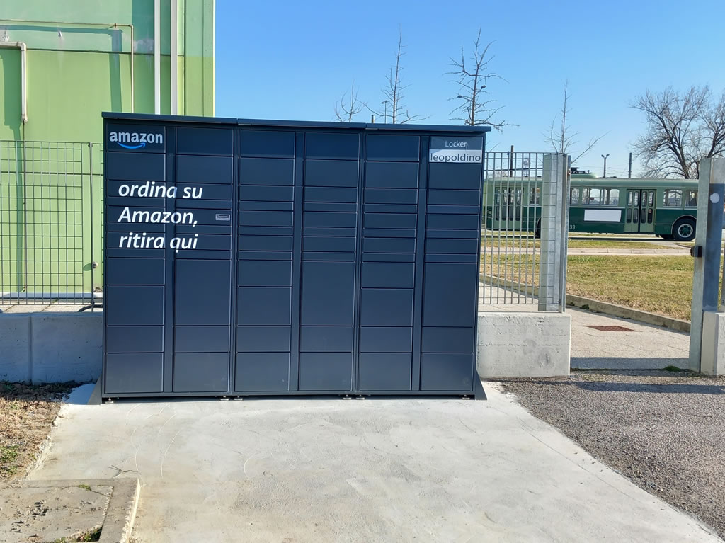Amazon Locker